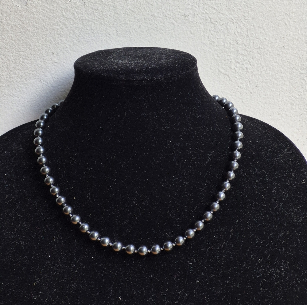 Vintage Women's Carol Lee Faux Pearl Hand Knotted Beaded Necklace 20"